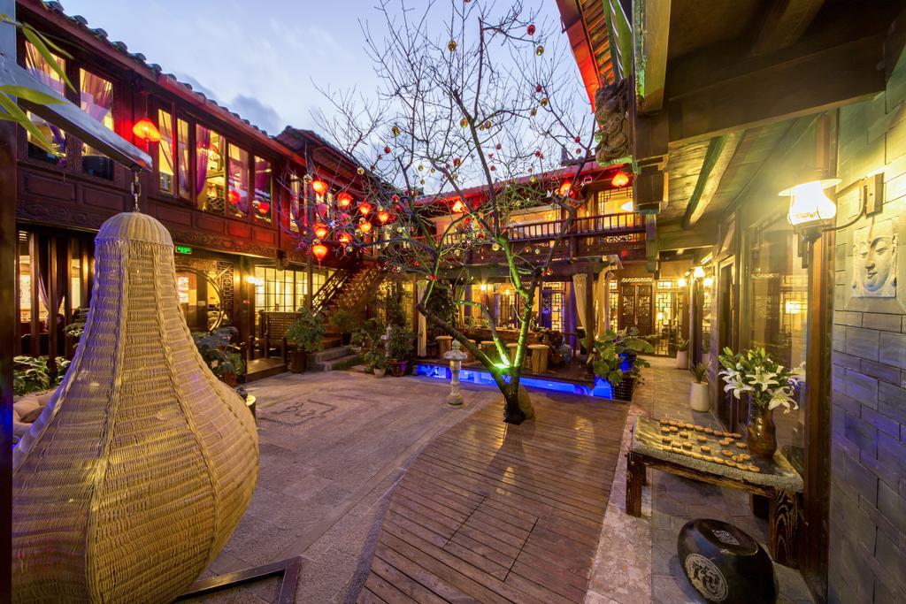Lijiang Yuntian Palace Hotel エクステリア 写真