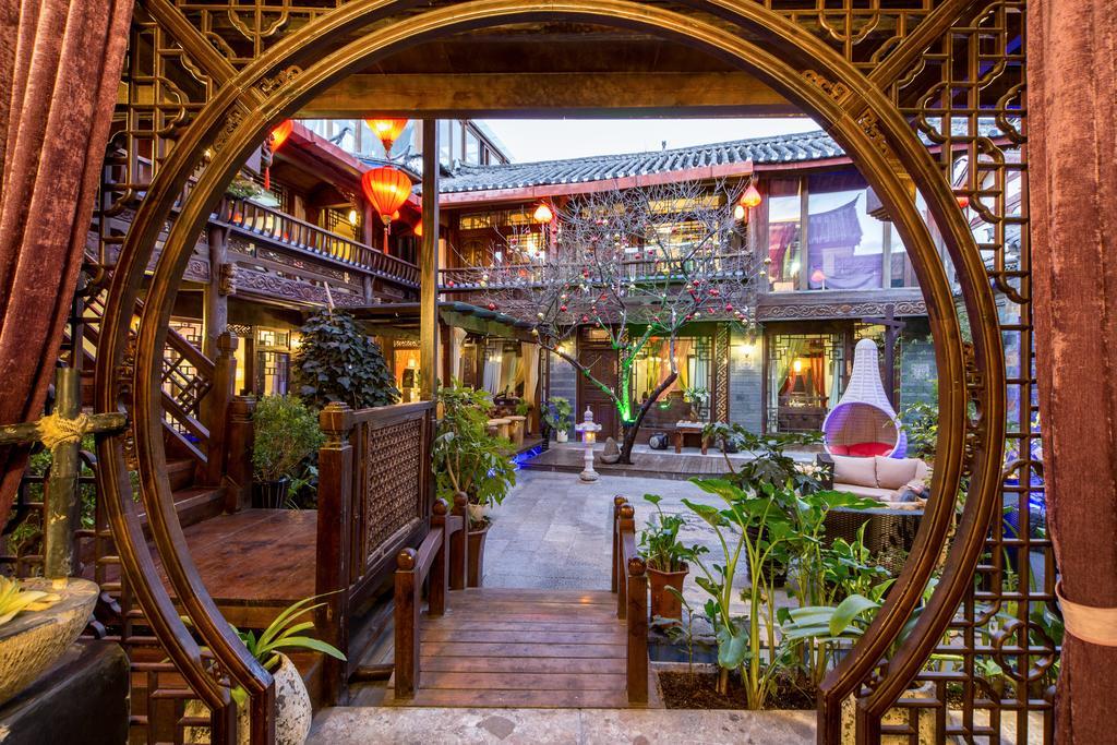Lijiang Yuntian Palace Hotel エクステリア 写真