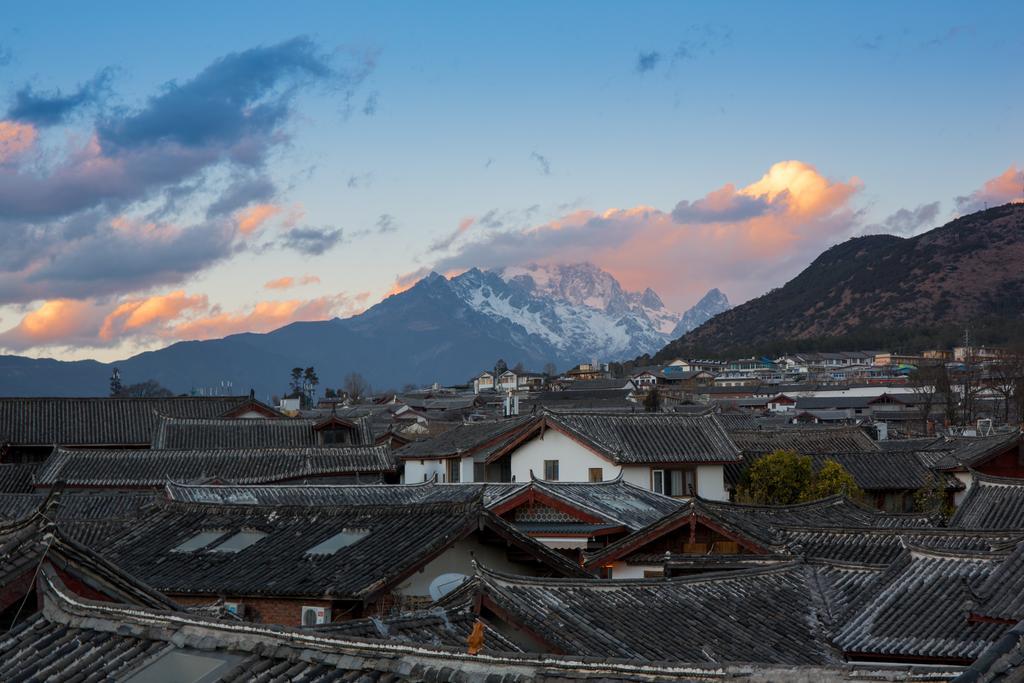 Lijiang Yuntian Palace Hotel エクステリア 写真