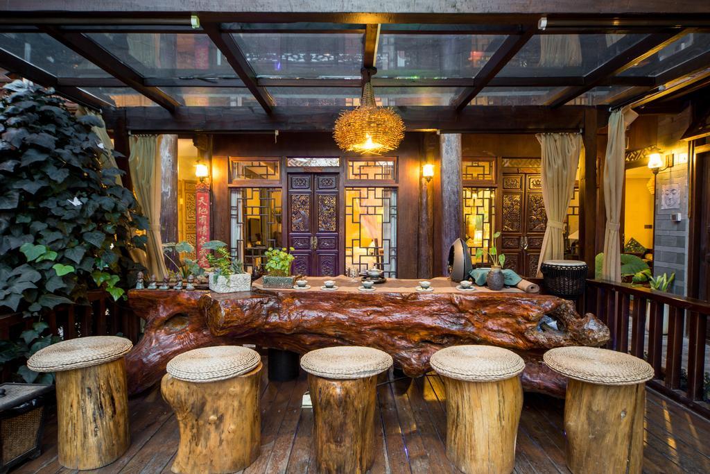 Lijiang Yuntian Palace Hotel エクステリア 写真