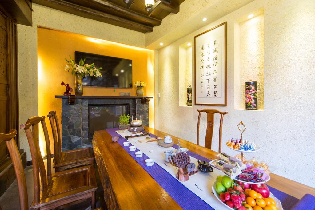 Lijiang Yuntian Palace Hotel エクステリア 写真