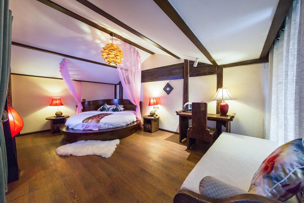 Lijiang Yuntian Palace Hotel エクステリア 写真
