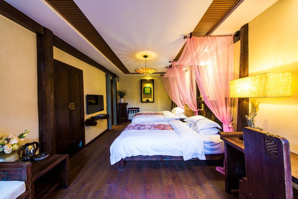 Lijiang Yuntian Palace Hotel エクステリア 写真
